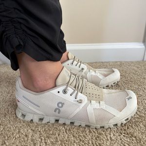 On Cloud Women’s Running Shoe